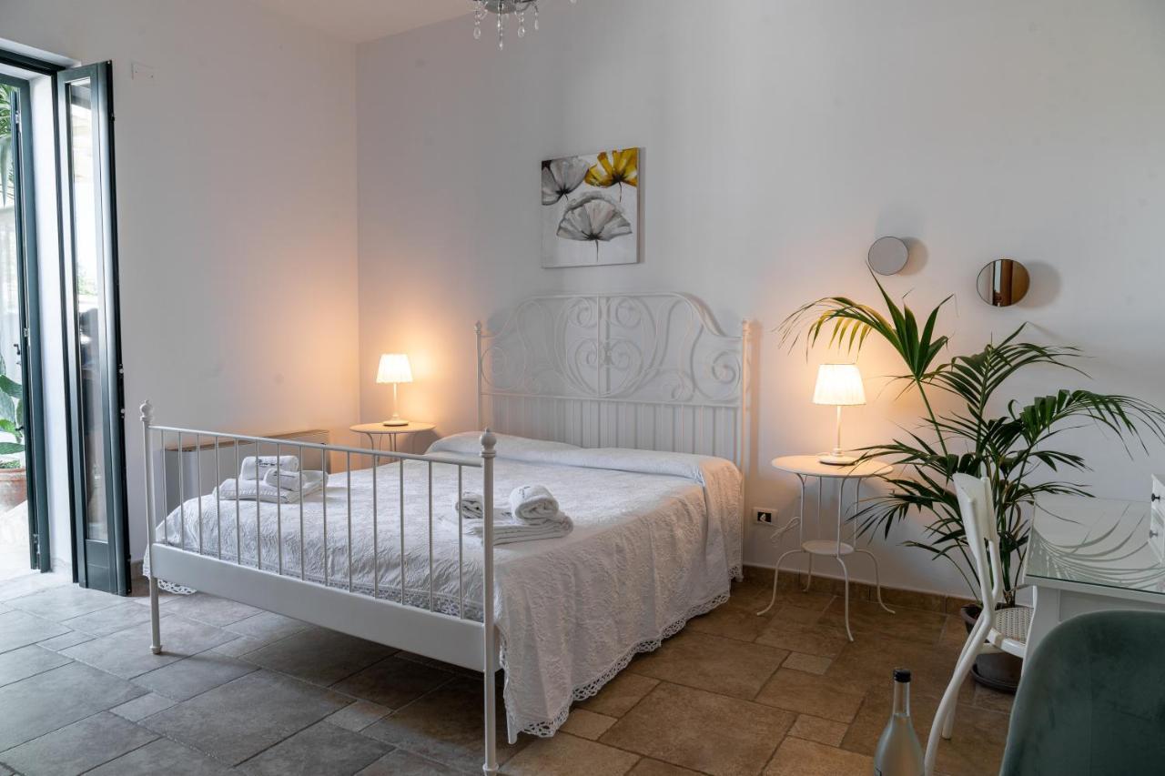 Masseria Agriturismo Il Sorriso Degli Ulivi - Dimora Di Charme Gallipoli Buitenkant foto